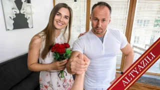 Üvey anne mutfakta oğlunu rahatlatıyor – Mutfak fantesi pornosu